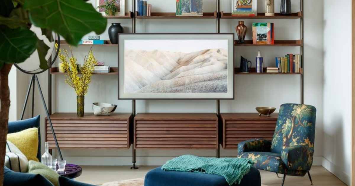 Televisión como si fuese un cadro apra decorar la pared de la televisión