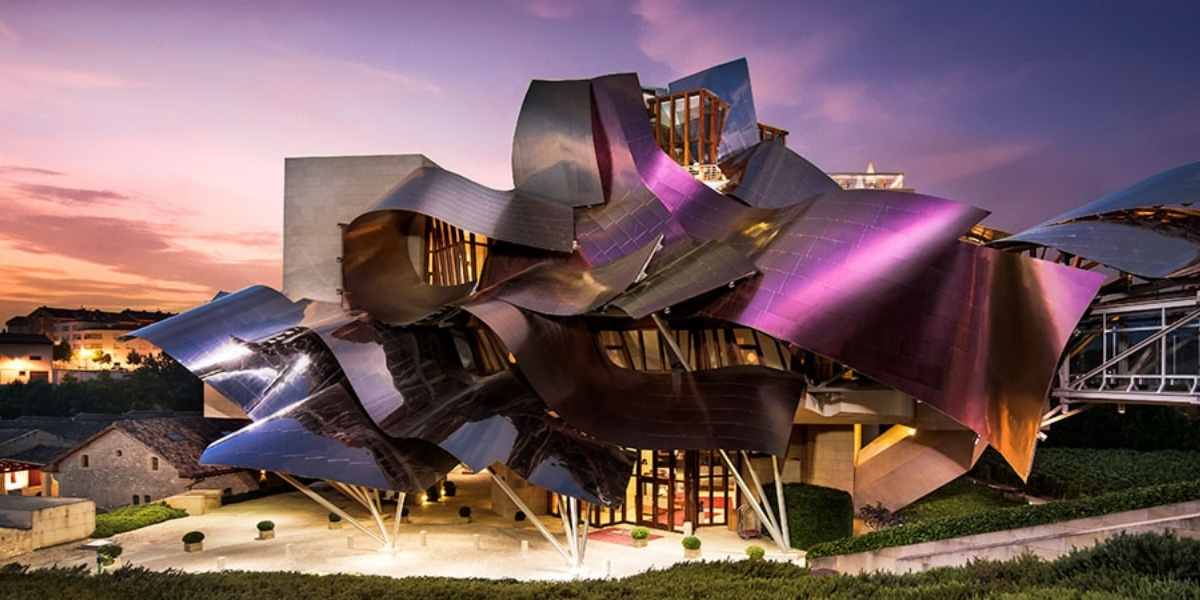 Edificio emblemático en España. Hotel Marqués de Riscal. Álava