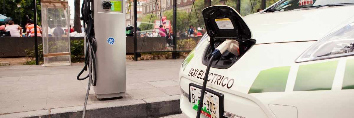 taxi-vehículo-eléctrico