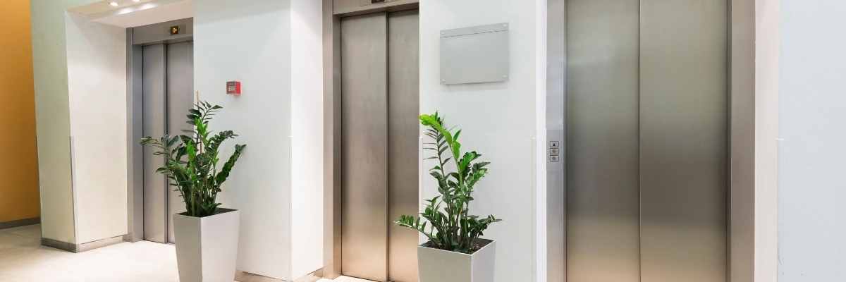 Es obligatorio instalar un ascensor en la comunidad de propietarios?